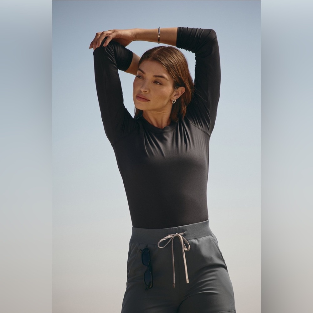Fabletics Gray Core Long-Sleeve Underscrub